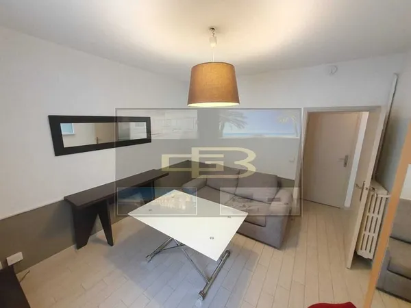 STUDIO SECTEUR NICE OUEST PROCHE MER REF ALLU