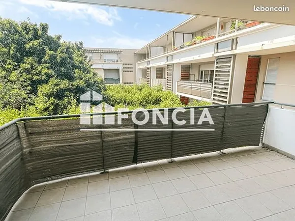 Agroparc appartement de type 3 avec garage résidence sécurisée
