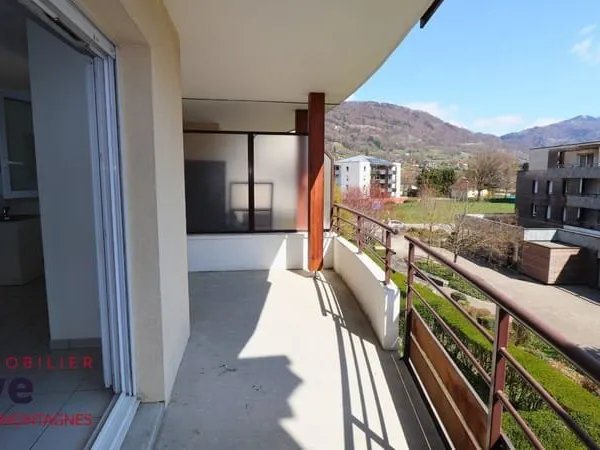 T3 double balcon, cave et Garage Thyez
