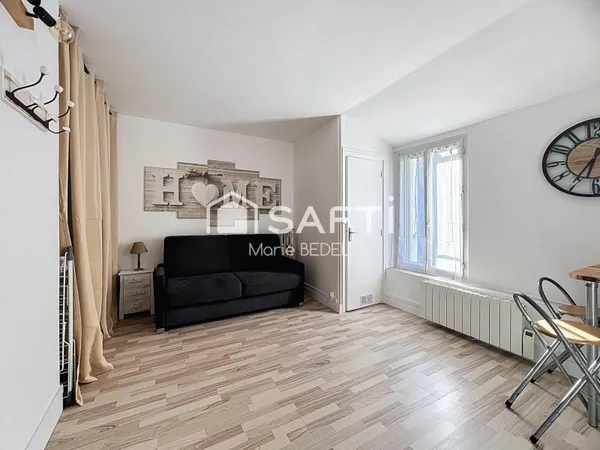 Chaville centre ville. Studio de 21 m² + cave.