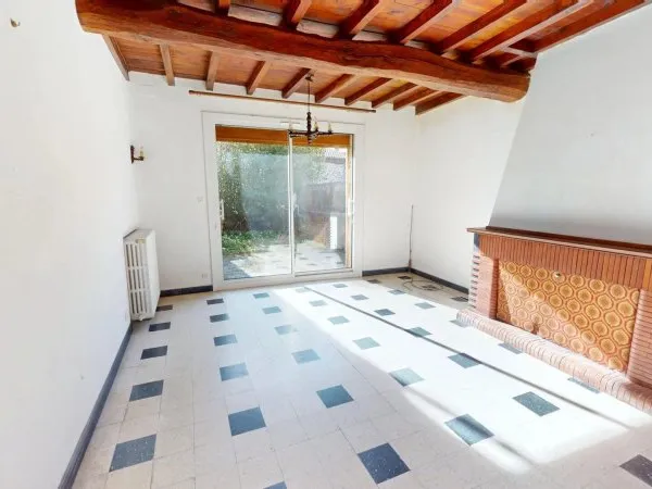Maison de village avec jardin et garages Les Cammazes (81)