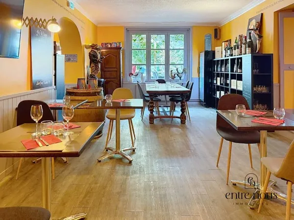 Fonds de commerce 200 m²