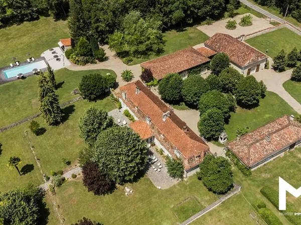 Domaine d'Exception au Coeur du Périgord Vert