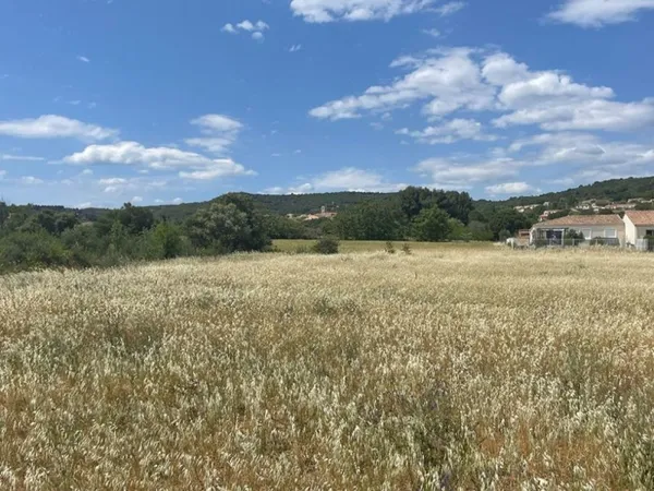 Terrain 399 m²