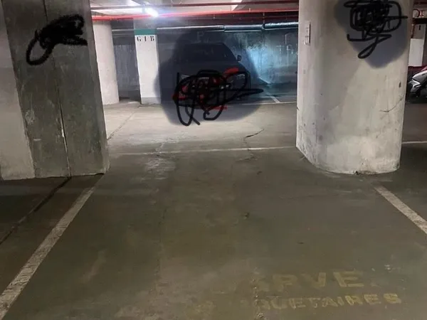 Parking le zodiaque courbevoie