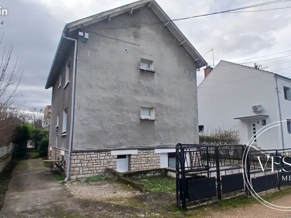 Maison 13 pièces 270 m²