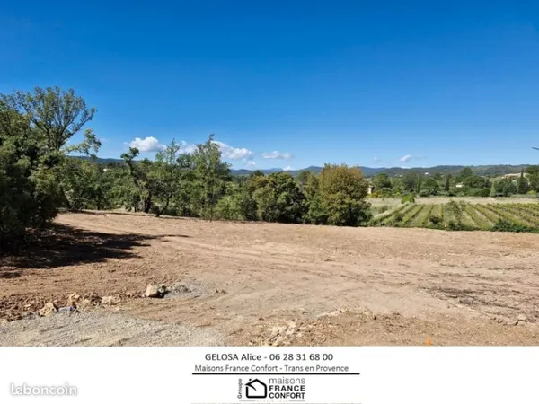 Terrain 1 523 m² Carces