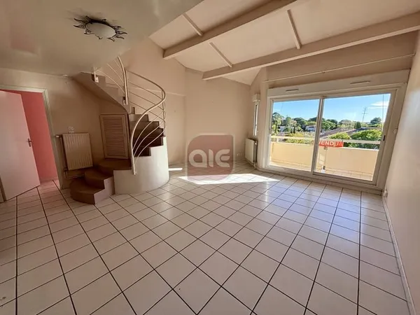 EXCLUSIVITÉ A.I.E.: AIGUELONGUE FF4 EN DUPLEX ET AU DERNIER
