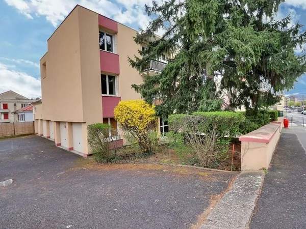 EXCLUSIVITE LA GLACIERE, bel appartement avec grande terrasse, b