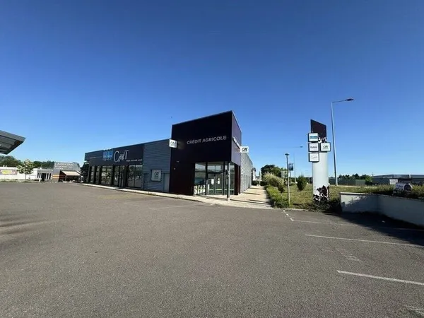 Local commercial 167 m²