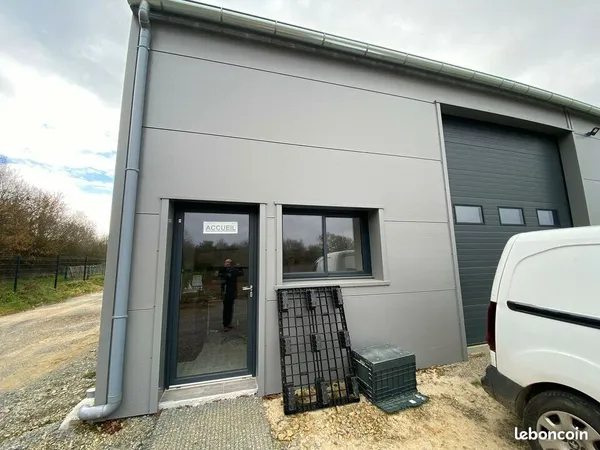 LOCAL D'ACTIVITE 140 m² SAINT ARMEL