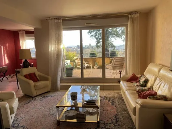 Appartement Spacieux à Bergerac avec Vue Panoramique