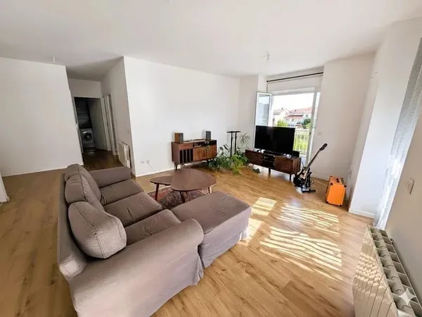 BIZANOS Centre - Lot de deux appartements T3