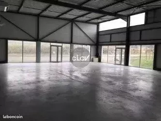 Local commercial 314 m² Anse