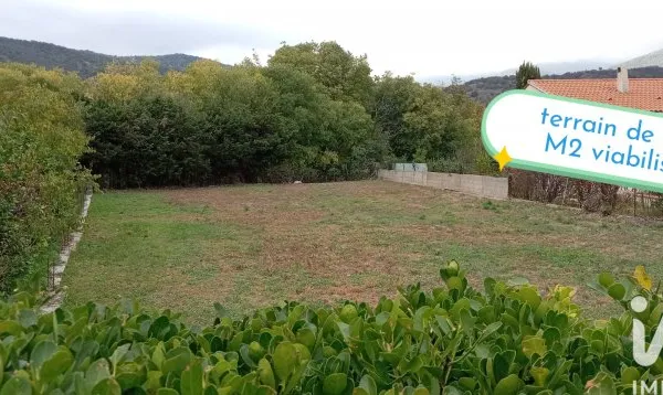 Terrain 792 m²