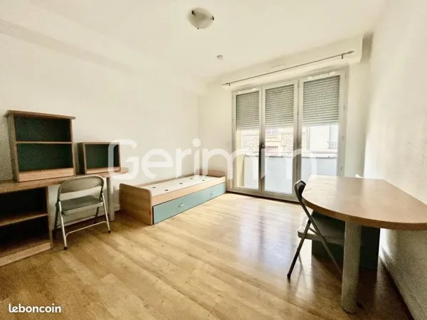 Studio 1 pièce 19 m²