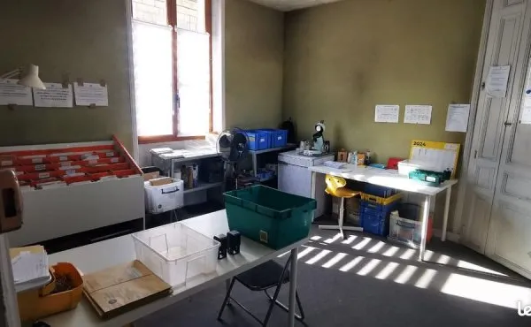 Bureau centre ville de brive avec parking