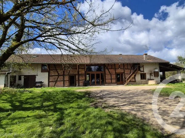 Maison 5 pièces 217 m²