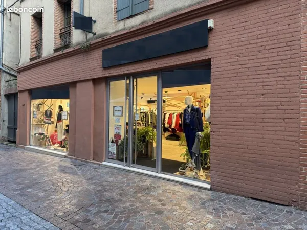 Local 95 m² Montauban