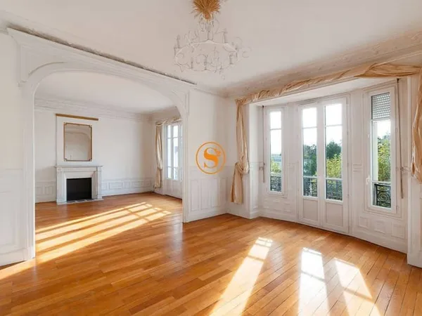 Appartement 4 pièces 138 m²