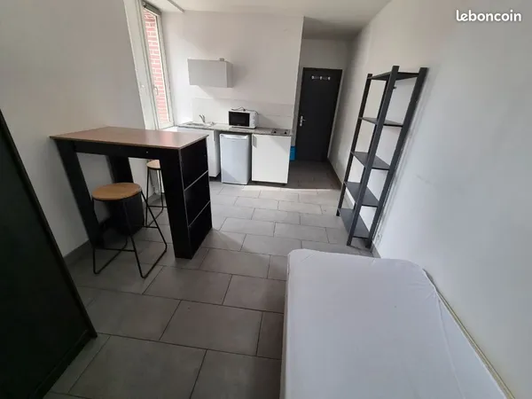 Loue studio meublé de 17 m2 proche gare