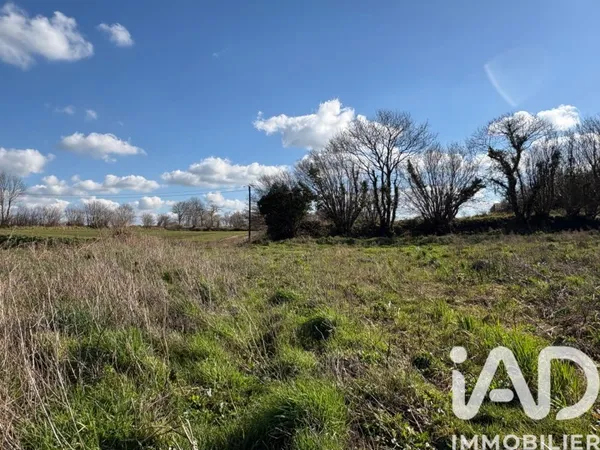 Terrain 670 m²