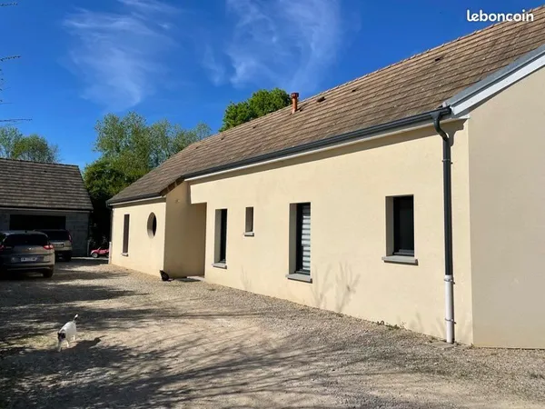 Vends belle maison avec grand terrain