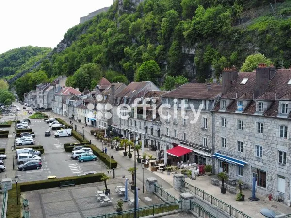 Maison 12 pièces 296 m²