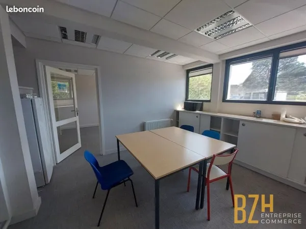 Local commercial 320 m² LORIENT