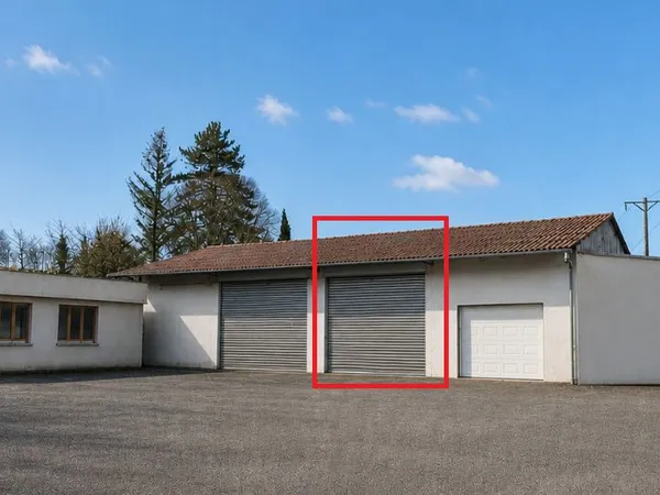 Hangar avec Fosse / artisan ou particulier 117 m2 - RARE SUR LE SECTEUR