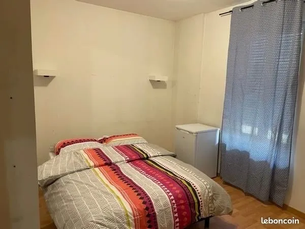 Chambre meublée 14m2