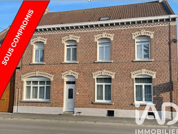 Maison 11 pièces 218 m²