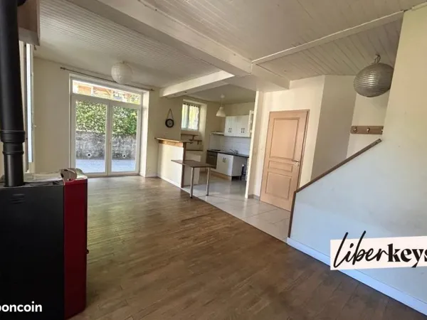 Maison de village 8 pièces 175 m²