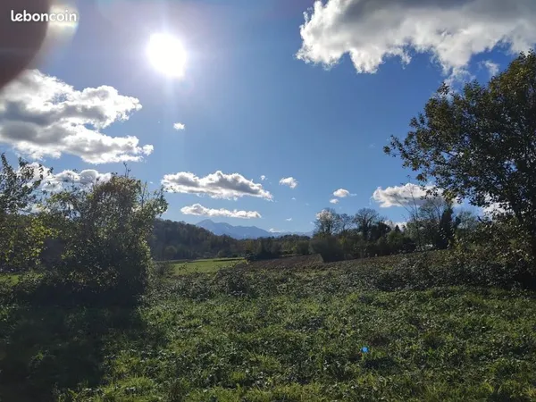 Grand terrain constructible 7 461 m² avec superbe vue sur le Pic du Midi et les Pyrénées