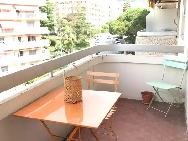 Studio meublé