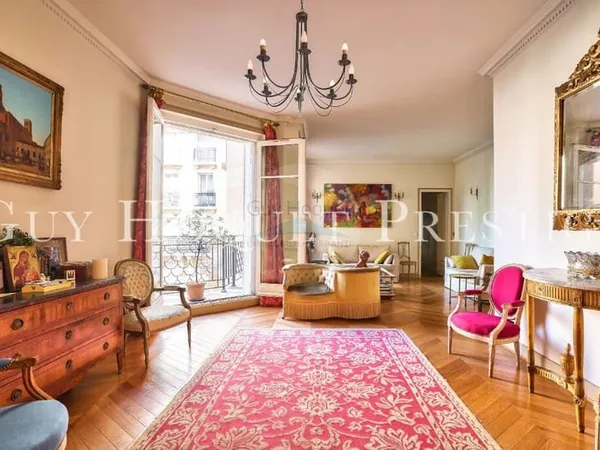 Appartement 6 pièces 149 m²