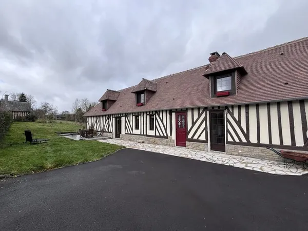 Jolie maison normande totalement rénovée avec matériaux de q