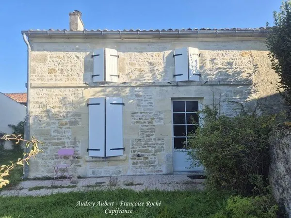 Maison de plain-pied 9 pièces 156 m²