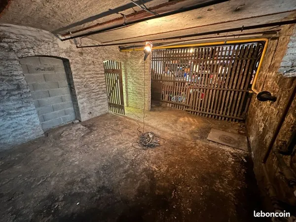 Grande cave 20m2 accès 24/7 Schiltigheim rue de Saverne résidence sécurisée idéal stockage