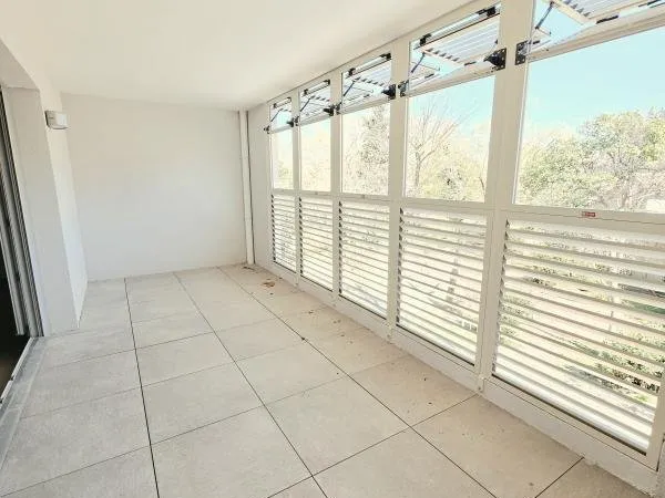 Appartement de Type 3 de 80m² avec terrasse + box