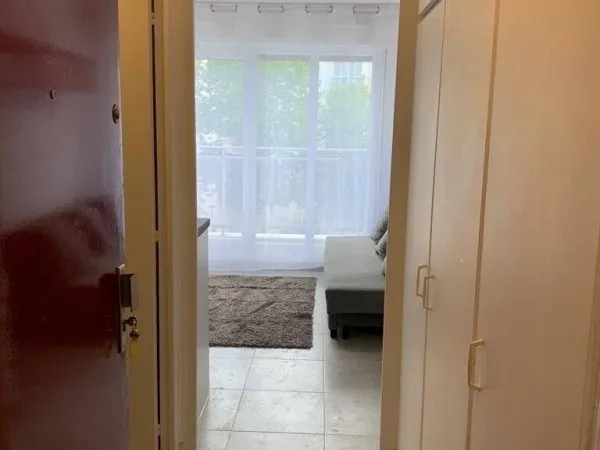 Studio 1 pièce 17 m²