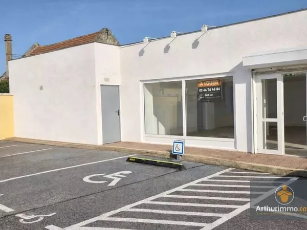 Local 96 m²