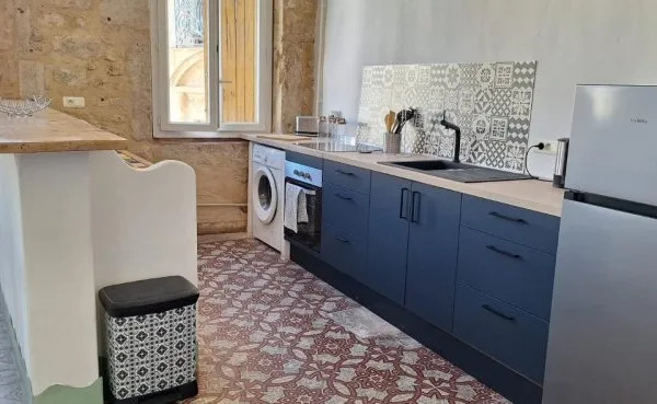 Centre-Ville Béziers - 45 m² Rénové, Cachet de l'Ancien, Zéro Travaux !