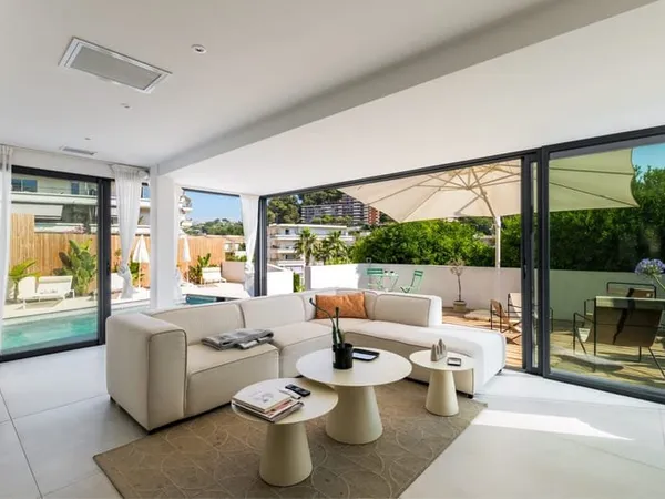 RARE - Villa entièrement renovée 120 m2 Piscine Coeur