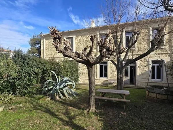 Maison 8 pièces 260 m²