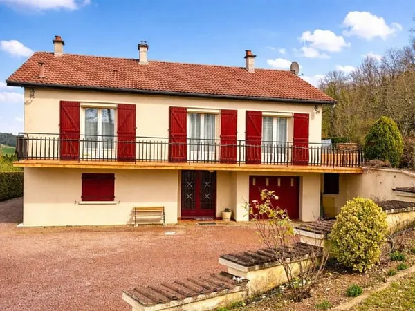 MAISON - 117 M2 - NOGENT LES MONTBARD