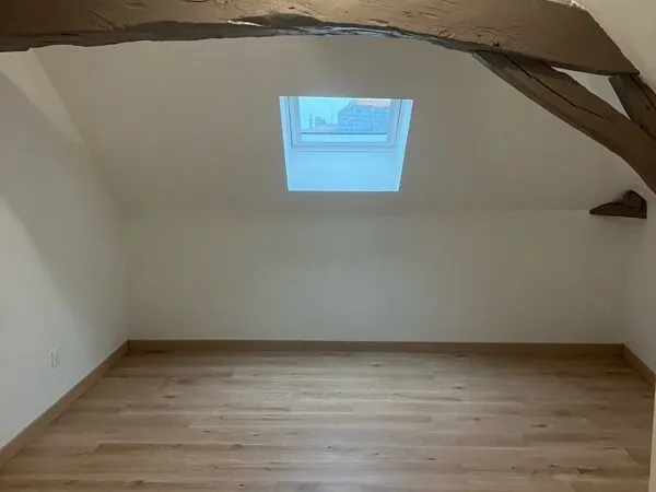 Location T4 - Triplex 80 m2 - centre ville
