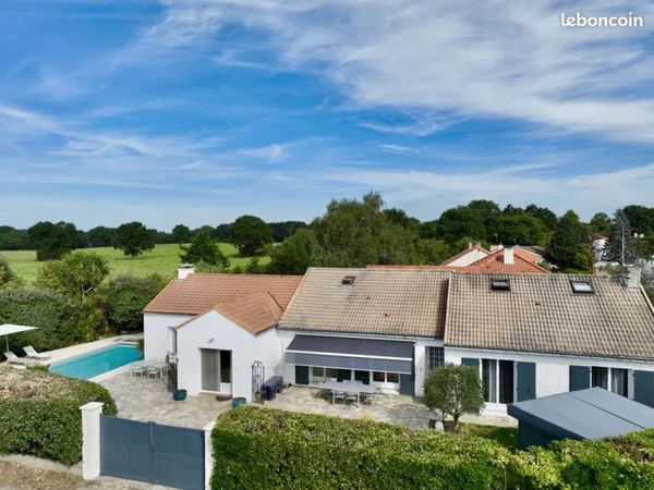 Maison 6 pièces 300 m²