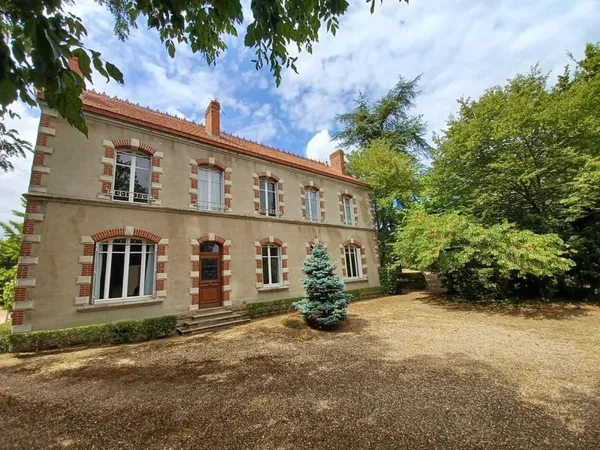 Maison de caractère de 1924, 7 chambres, 209m2 hab, dans un