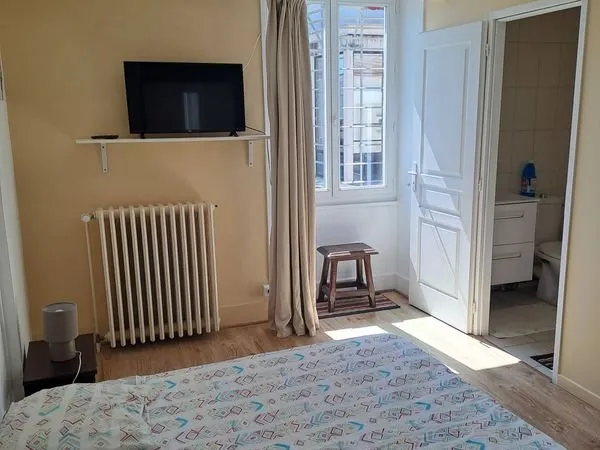 Studio meublé plein centre ville refait à neuf